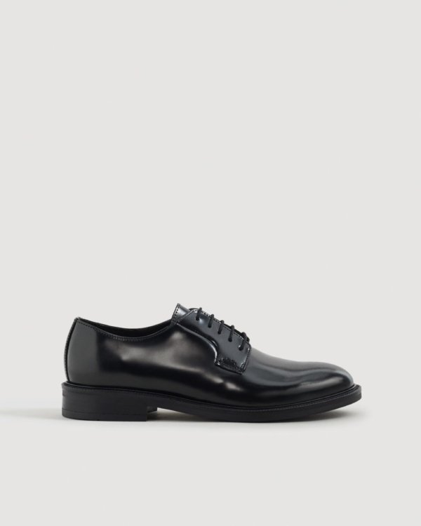 Maecenas elit shoes