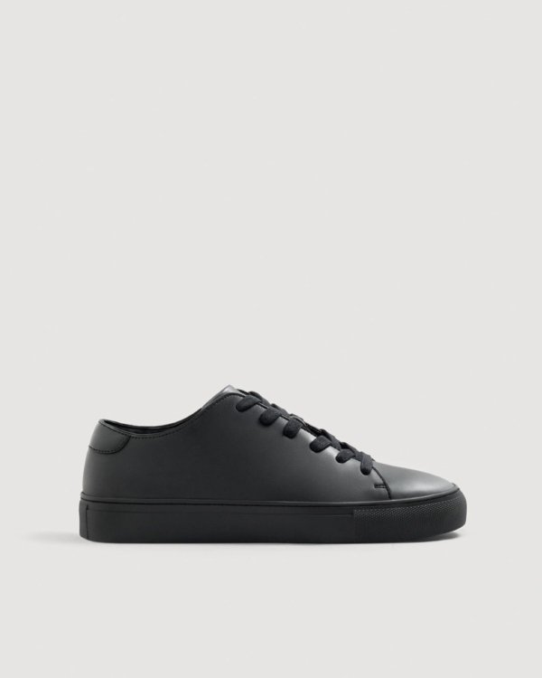Leather sport shoes